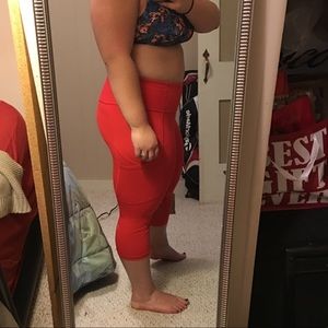 Lululemon crops size 10